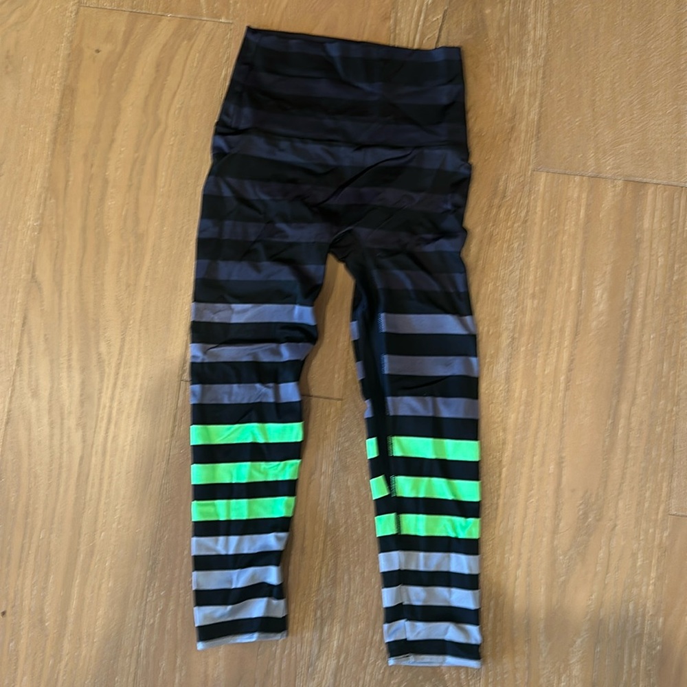 K-deer capri legging size small